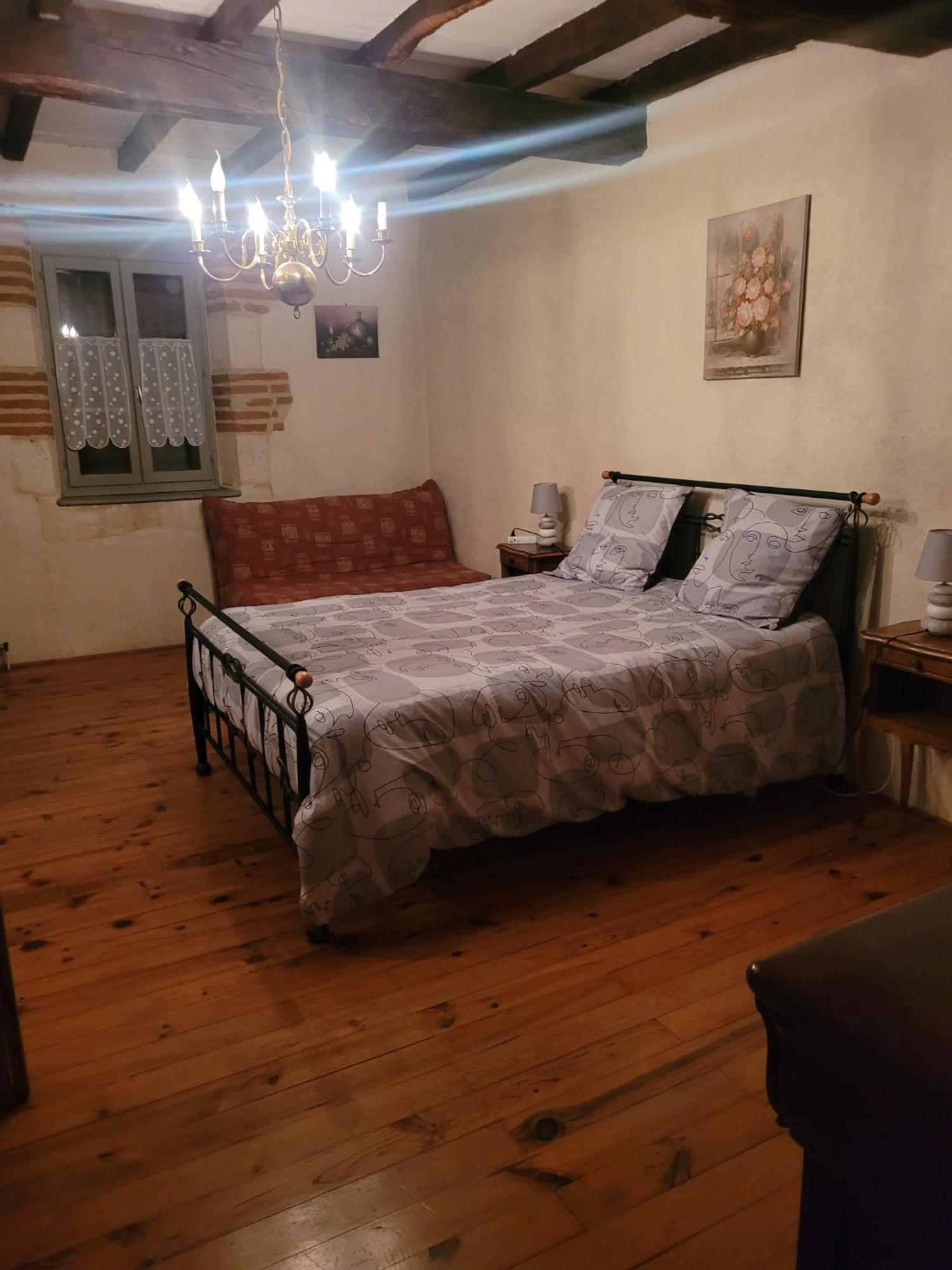 Pey Sud Hotel Sistels Екстериор снимка
